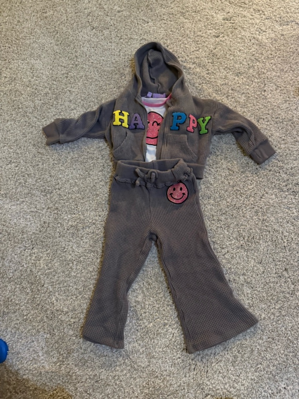 R2 Gray Kids Hoodie and Pants Set with Lavender Tag